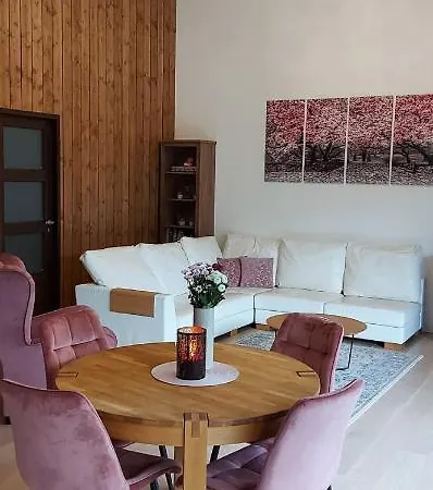 Ravila Puhkemaja * Kuressaare